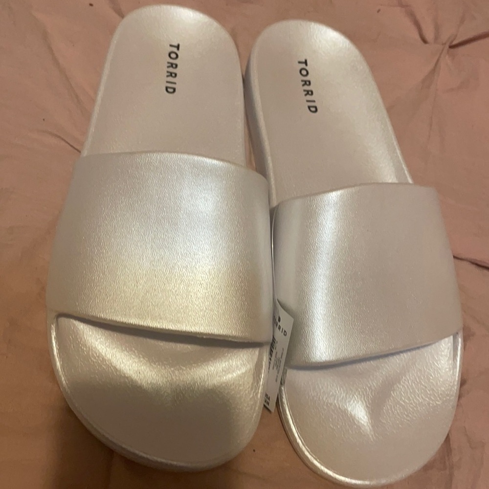 White pool slides